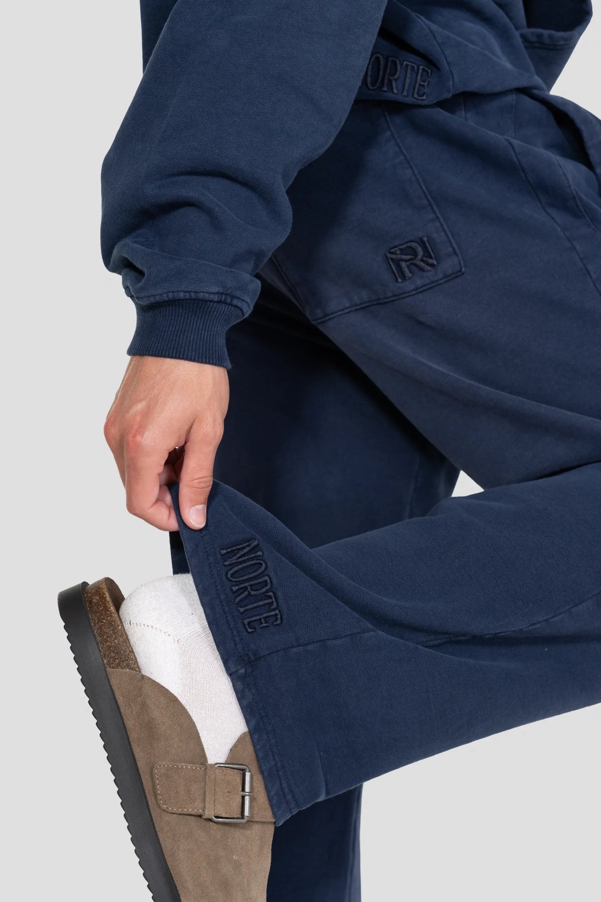 Core Hand Sprayed Sweatpants - Faded Ink Blue