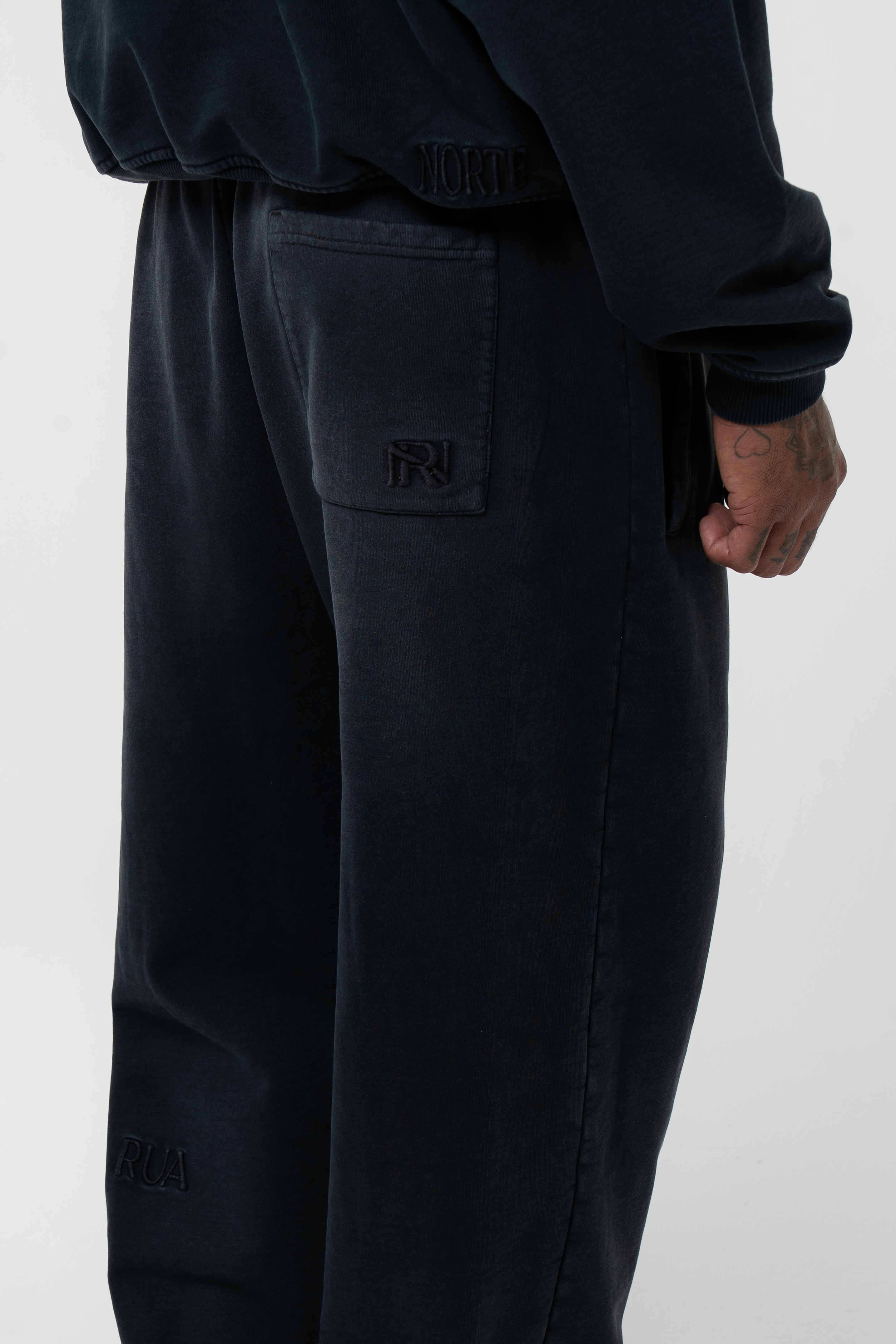 Core Hand Sprayed Sweatpants Faded Black