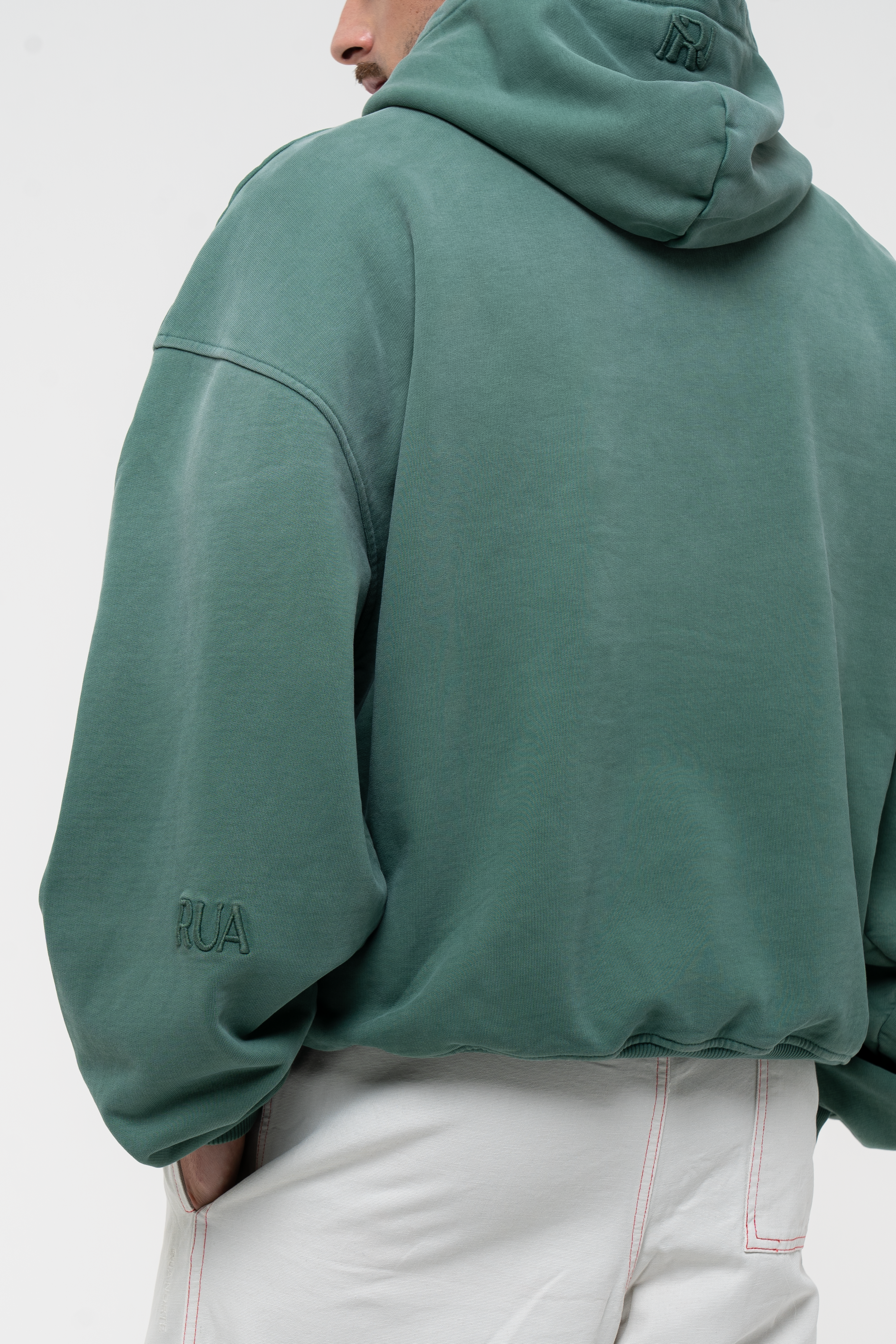 Kapuzenpullover aus der Basic-Kollektion