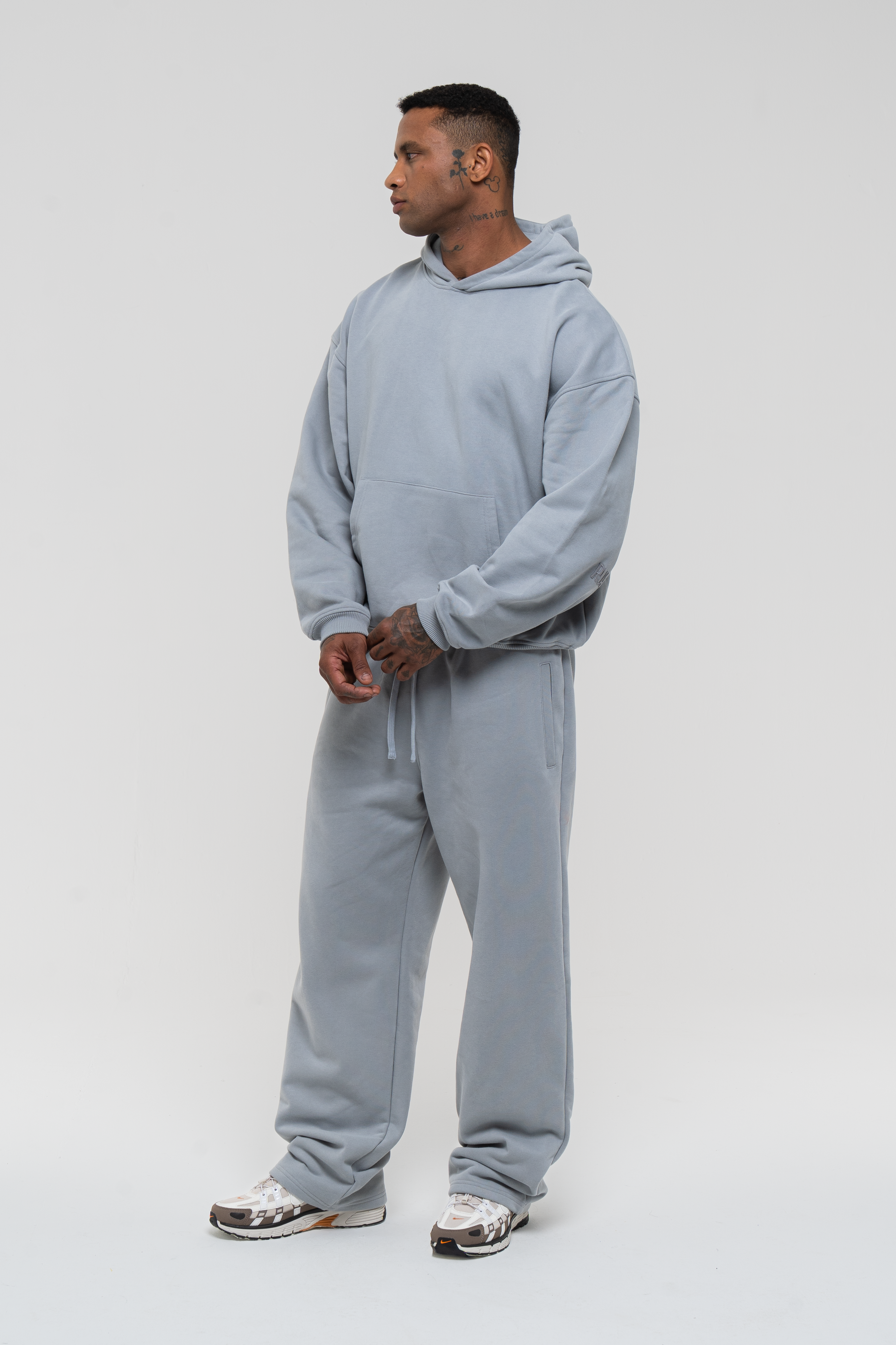 Core Hoodie Ultimate Grey