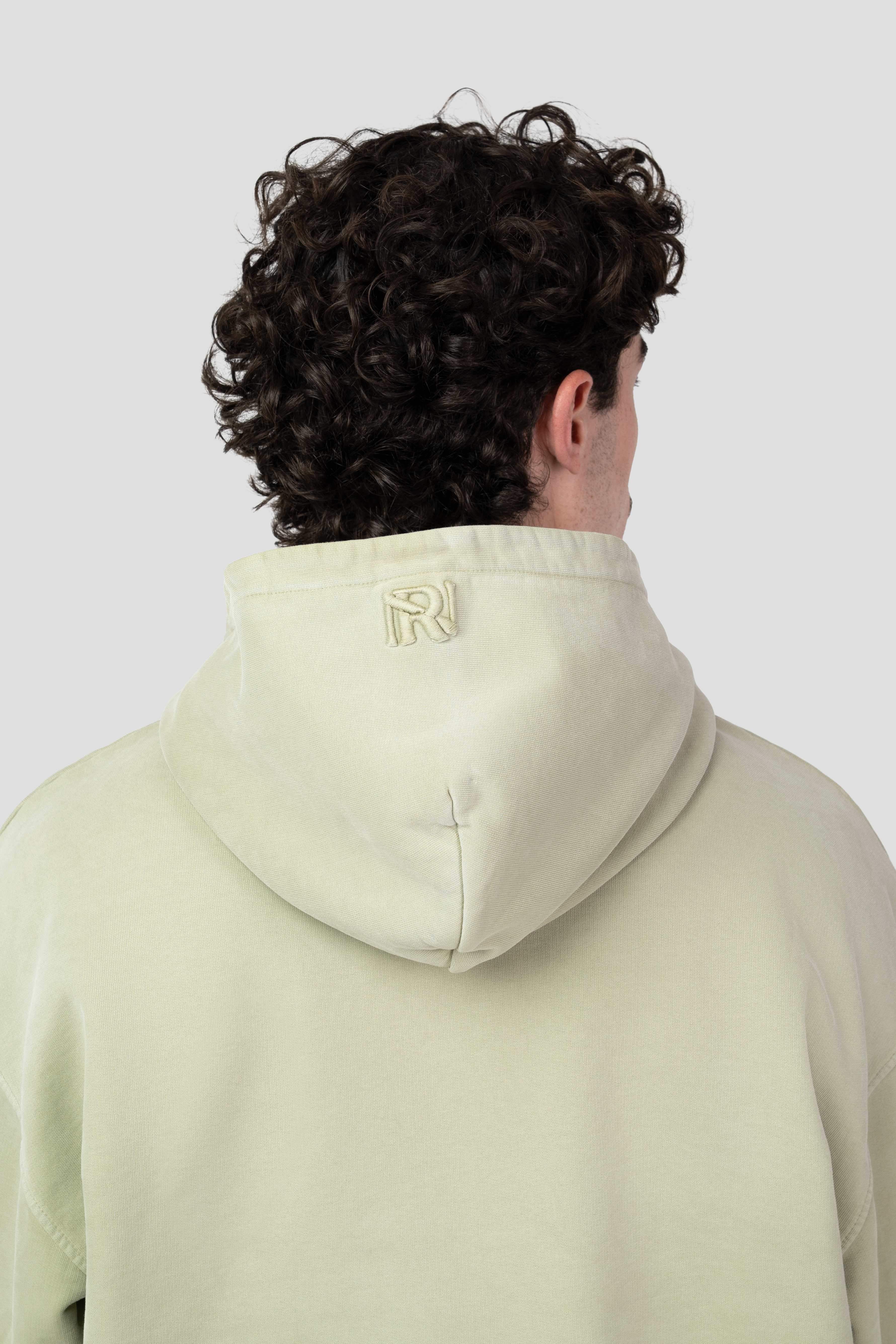 Sweat à capuche de la collection Basic