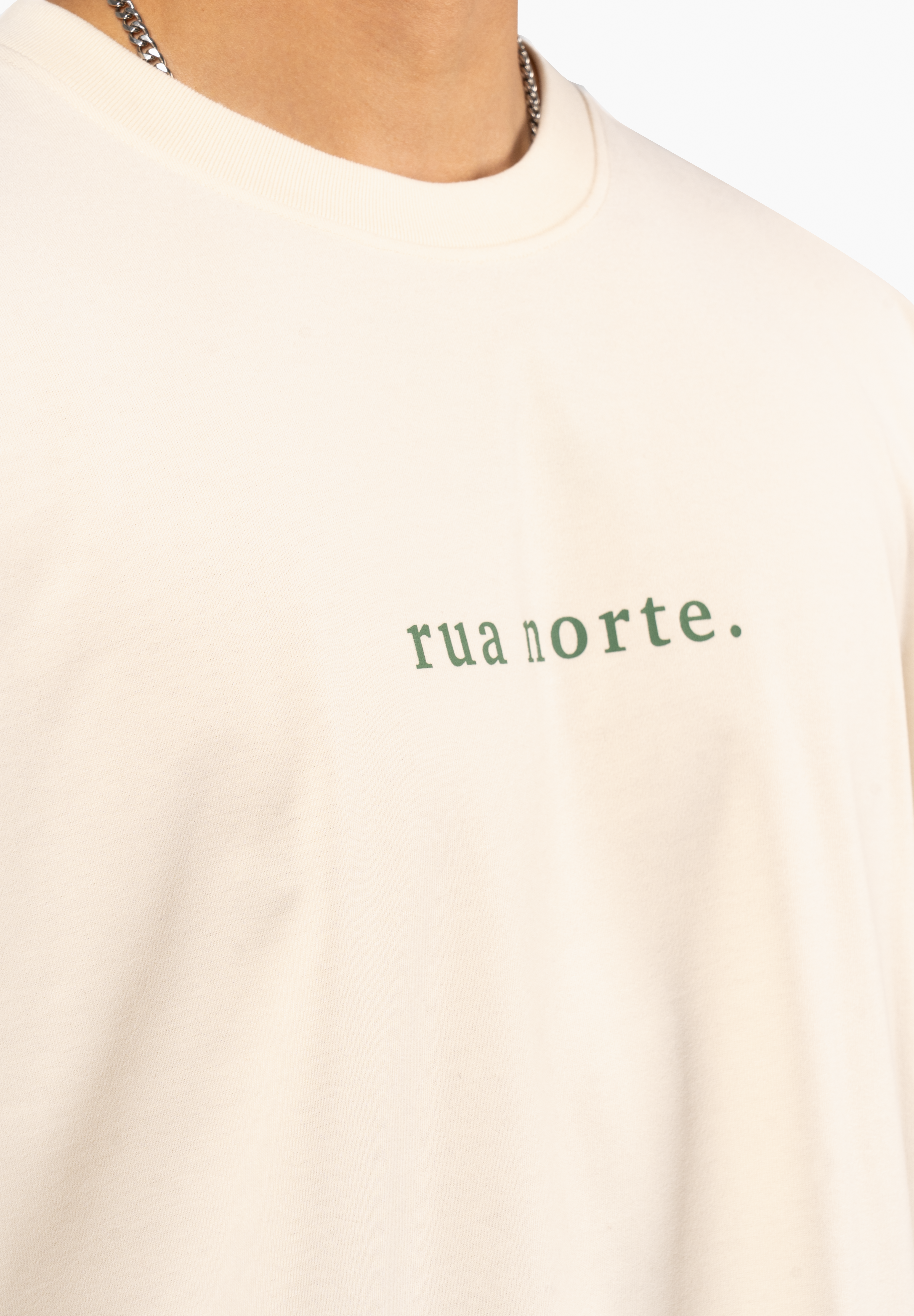 white_printed_tshirt_sp_blck--6.png